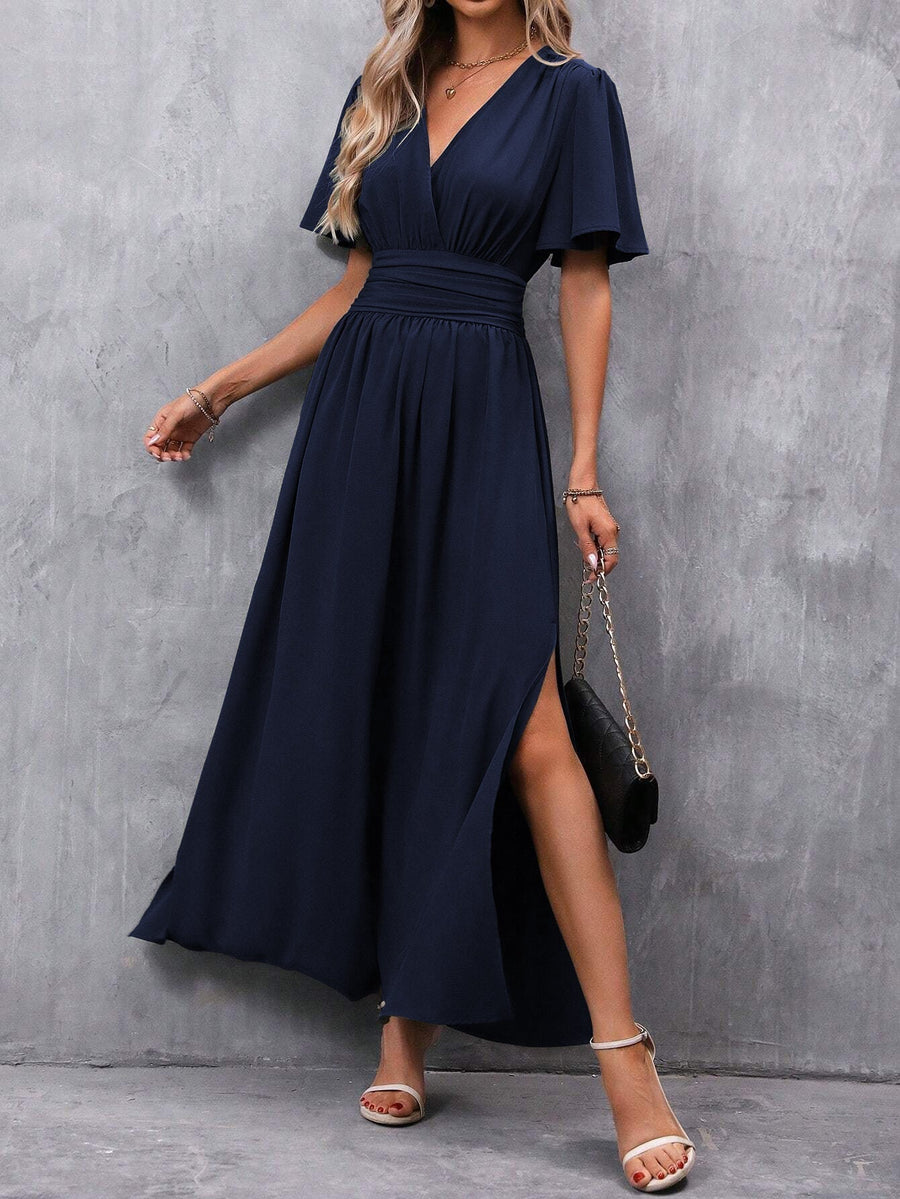 Schwarzes Maxikleid Damen – V-Ausschnitt, Schlitz & Flatterärmel