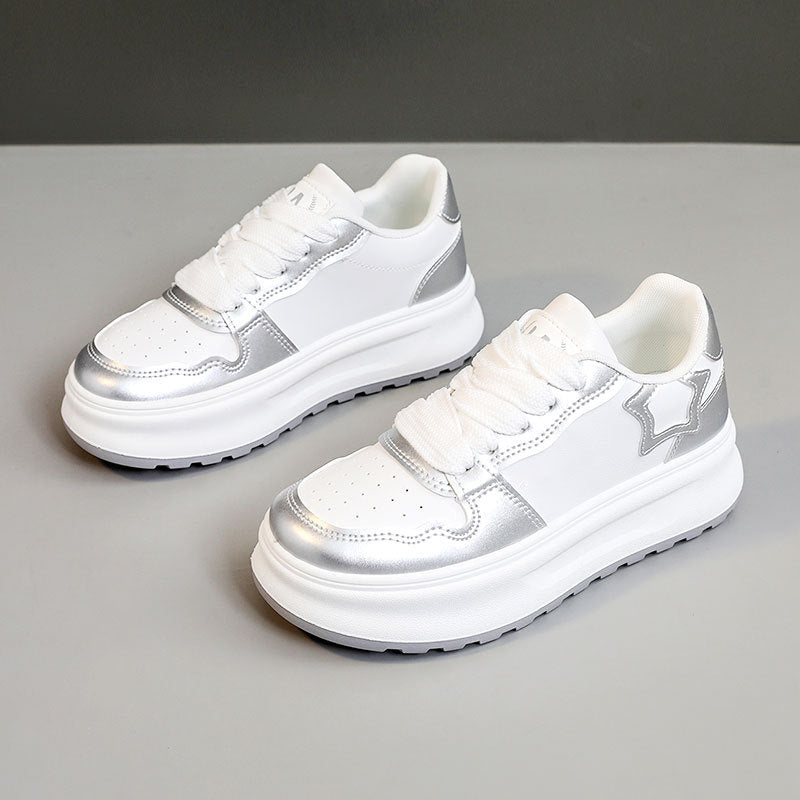 Damen Sportliche Plateau-Sneaker mit glänzenden Akzenten und komfortabler Dämpfung