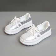 Damen modische Plattform Sneakers mit trendigem Metallic-Design