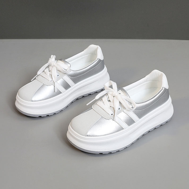 Damen modische Plattform Sneakers mit trendigem Metallic-Design