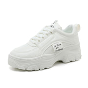 Damen Sportliche Sneakers mit robustem Profil und innovativem Design