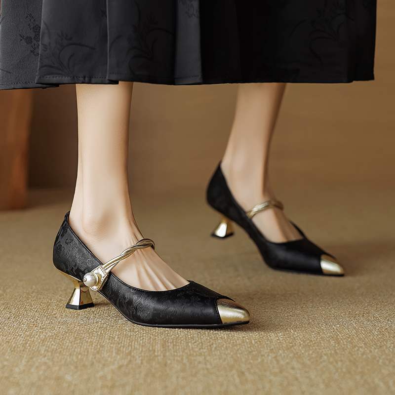 Pumps mit Kitten-Heel für Damen
