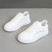 Damen Sneakers mit modischem Design und eleganten Akzenten