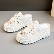 Damen Chunky Slipper mit modischem Schnürsenkel-Design und atmungsaktiver Obermaterialkombination