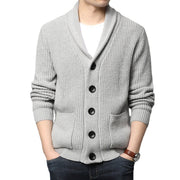 Herren Strickjacke mit hoch geschlossenem Kragen und praktischen Taschen Aliams