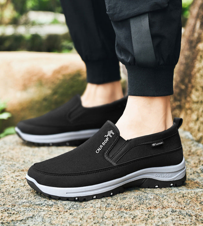 TIMO - BEQUEME SLIPPER FÜR FREIZEIT UND ALLTAG