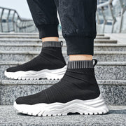 Damen Stricksneaker mit rutschfestem Profil und elastischem Kragen
