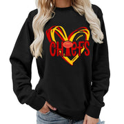 Damen Sweatshirt mit Herzmotiv und kreativen Sportgrafiken