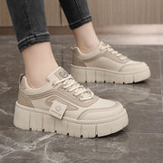 Damen Plateau Sneakers mit geschäumter Laufsohle und modernem Design