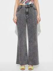 Damen Flared Jeans mit hohem Bund und detaillierten Nähten