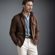 Herren modische Utilityjacke mit praktischen Taschen und elegantem Stehkragen Aliams