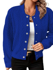 Damen Strickjacke im modernen Zopfmuster mit Druckknopfverschluss