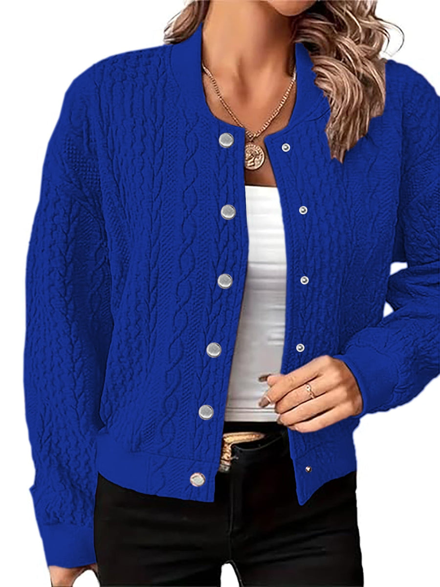 Damen Strickjacke im modernen Zopfmuster mit Druckknopfverschluss