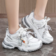 Damen Sportliche Sneakers mit atmungsaktiver Mesh-Oberfläche und dämpfender Laufsohle    1771555686