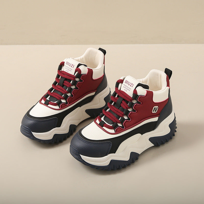 Damen Sportliche High-Top Sneakers mit robustem Profil und dynamischem Design