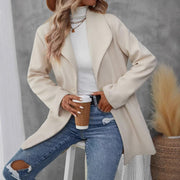 Damen moderne Übergangsjacke mit großem Revers und Knopfverschluss