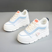 Damen Sportliche Plateau Sneakers mit atmungsaktivem Obermaterial und modischem Design