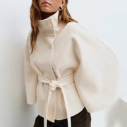 Damen stylische Umhangjacke mit hohem Kragen und Gürtel