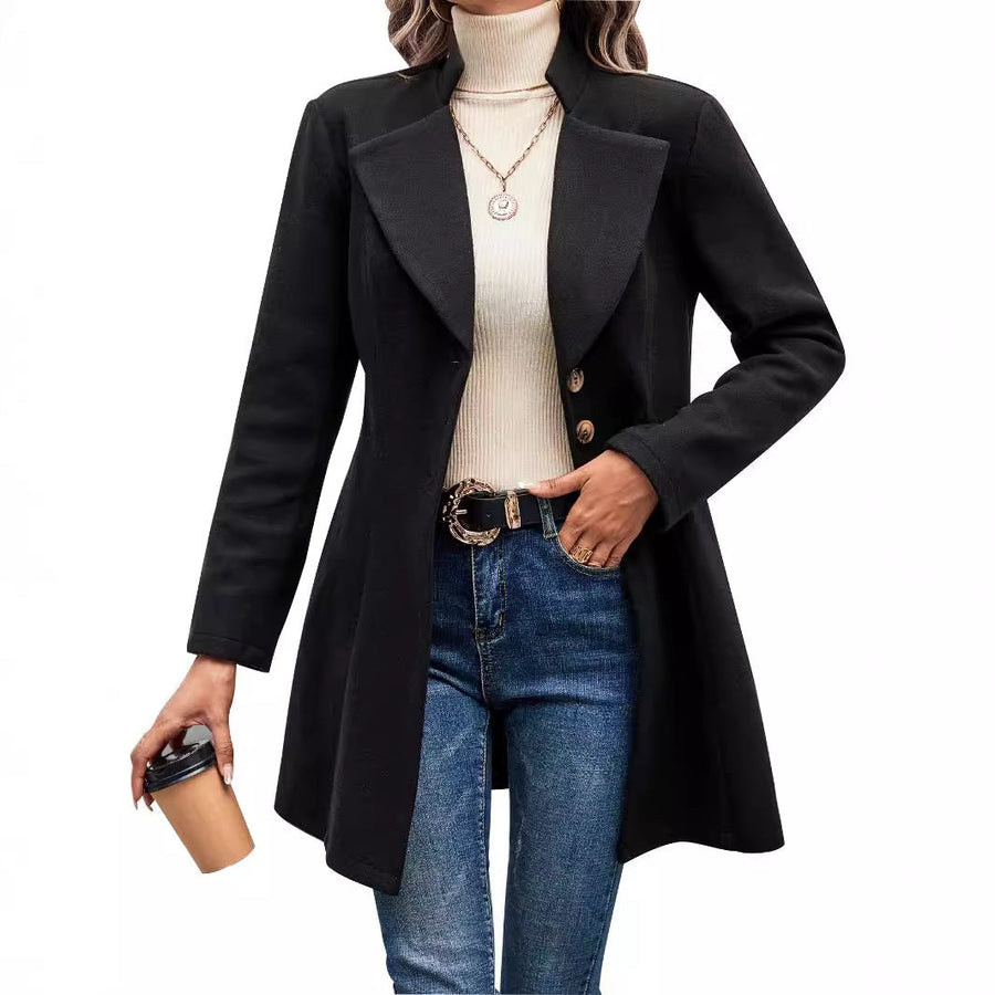 Damen eleganter Wintermantel mit asymmetrischem Schnitt und hohem Kragen