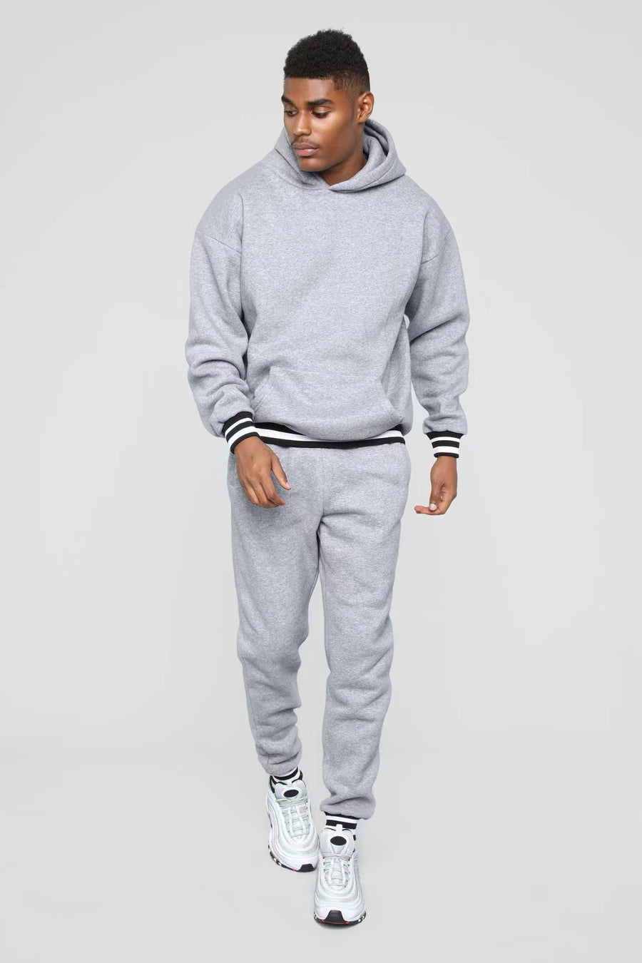 Herren Sportliches Sweatshirt und Jogginghose Set Aliams