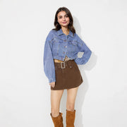 Damen cropped Jeansjacke mit voluminösen Ärmeln und modischen Knopfdetails