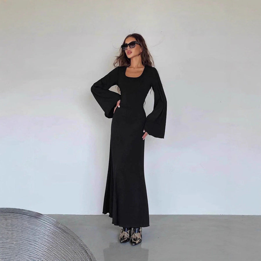 Damen Maxikleid mit weit ausgestellten Ärmeln und eleganten Details
