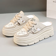 Damen Chunky Slipper mit modischem Schnürsenkel-Design und atmungsaktiver Obermaterialkombination