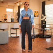 Damen cropped Jeansjacke mit Rüschendetails und taillierter Silhouette