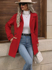 Damen eleganter Trenchcoat mit tailliertem Schnitt und Knopfdetails