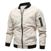 Trendige leichte Bomberjacke