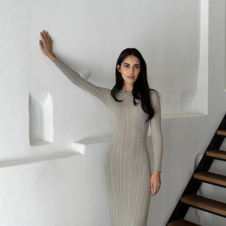 Damen Elegantes Rippstrick-Maxikleid mit langen Ärmeln und figurbetontem Schnitt