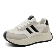 Damen Modische Plateau Sneakers mit trendiger Silhouette und dämpfender Laufsohle