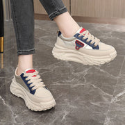 Damen Sportliche Chunky Sneakers mit dämpfender Laufsohle und atmungsaktivem Mesh-Obermaterial