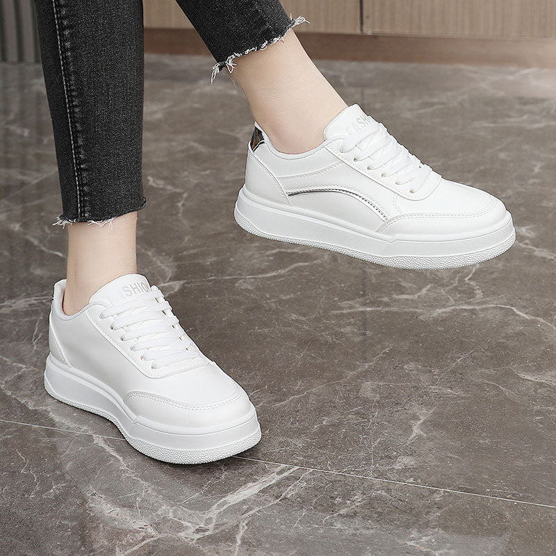 Damen Sneakers mit modischem Design und eleganten Akzenten