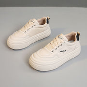 Damen modische Plateau-Sneaker mit atmungsaktiver Oberflächenstruktur und dämpfender Sohle