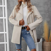 Damen moderne Übergangsjacke mit großem Revers und Knopfverschluss
