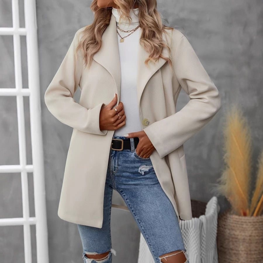Damen moderne Übergangsjacke mit großem Revers und Knopfverschluss