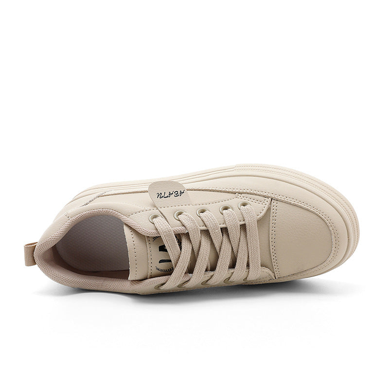 Damen Plateau-Sneaker mit atmungsaktiver Oberflächenstruktur und rutschfester Laufsohle