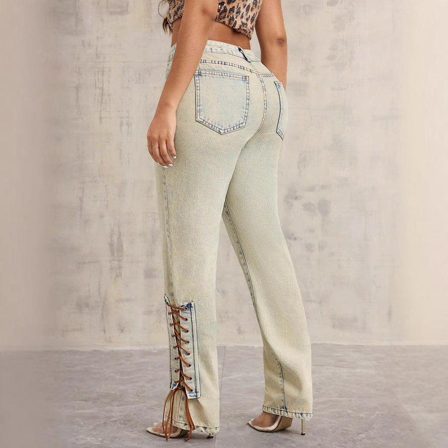 Damen High-Waist Jeans mit aufregenden Schnürdetails