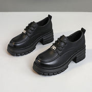Damen Chunky Schuhe mit dämpfendem Absatz und modischen Akzenten