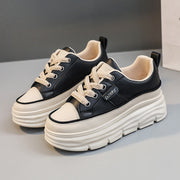 Damen Plateausneaker mit trendigem Design und innovativem Dämpfungssystem