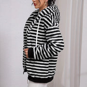 Damen Flauschige Strickjacke mit kontrastierenden Streifen