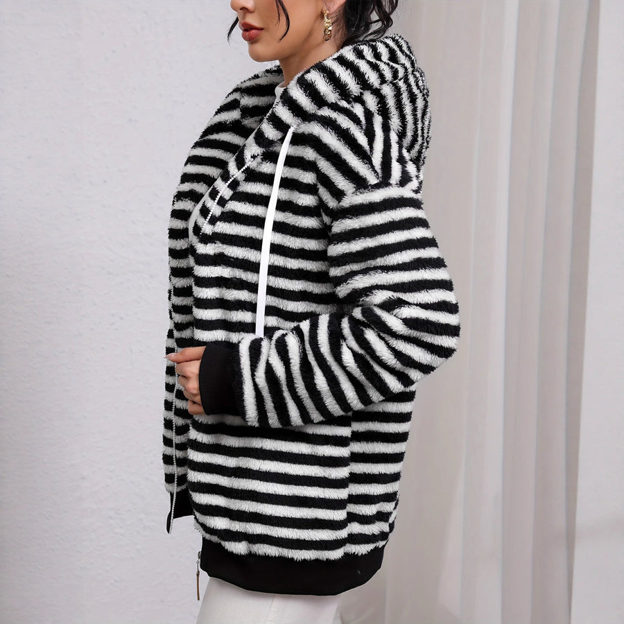 Damen Flauschige Strickjacke mit kontrastierenden Streifen