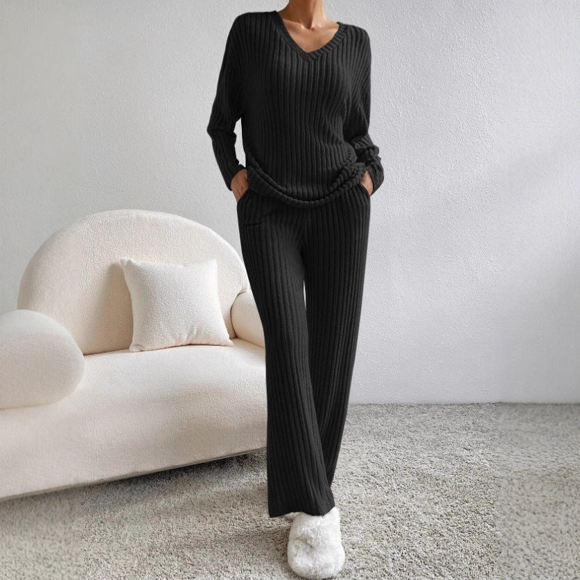 Damen gemütlicher Strickanzug im modernen Rippdesign
