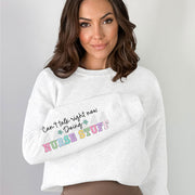 Damen Sweatshirt mit buntem Grafikdesign und originellem Pflege-Motiv