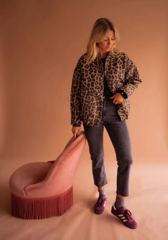 Leoona – Leoparden Bomber Jacke