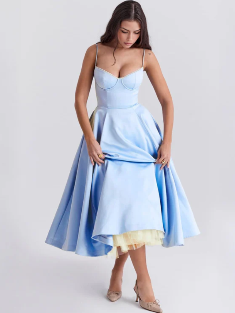 GRACEFUL BALLGOWN