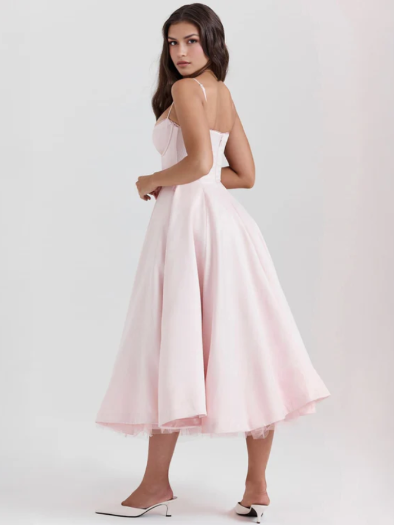 GRACEFUL BALLGOWN
