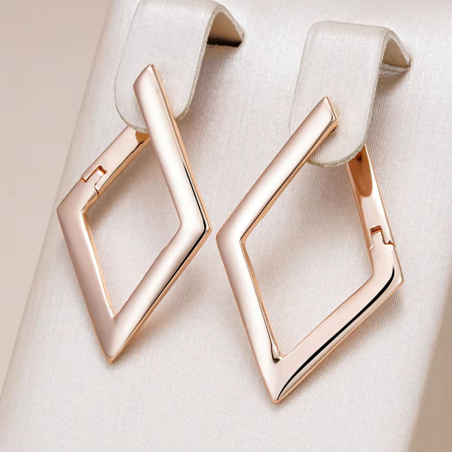 Elegante geometrische Ohrringe in Gold