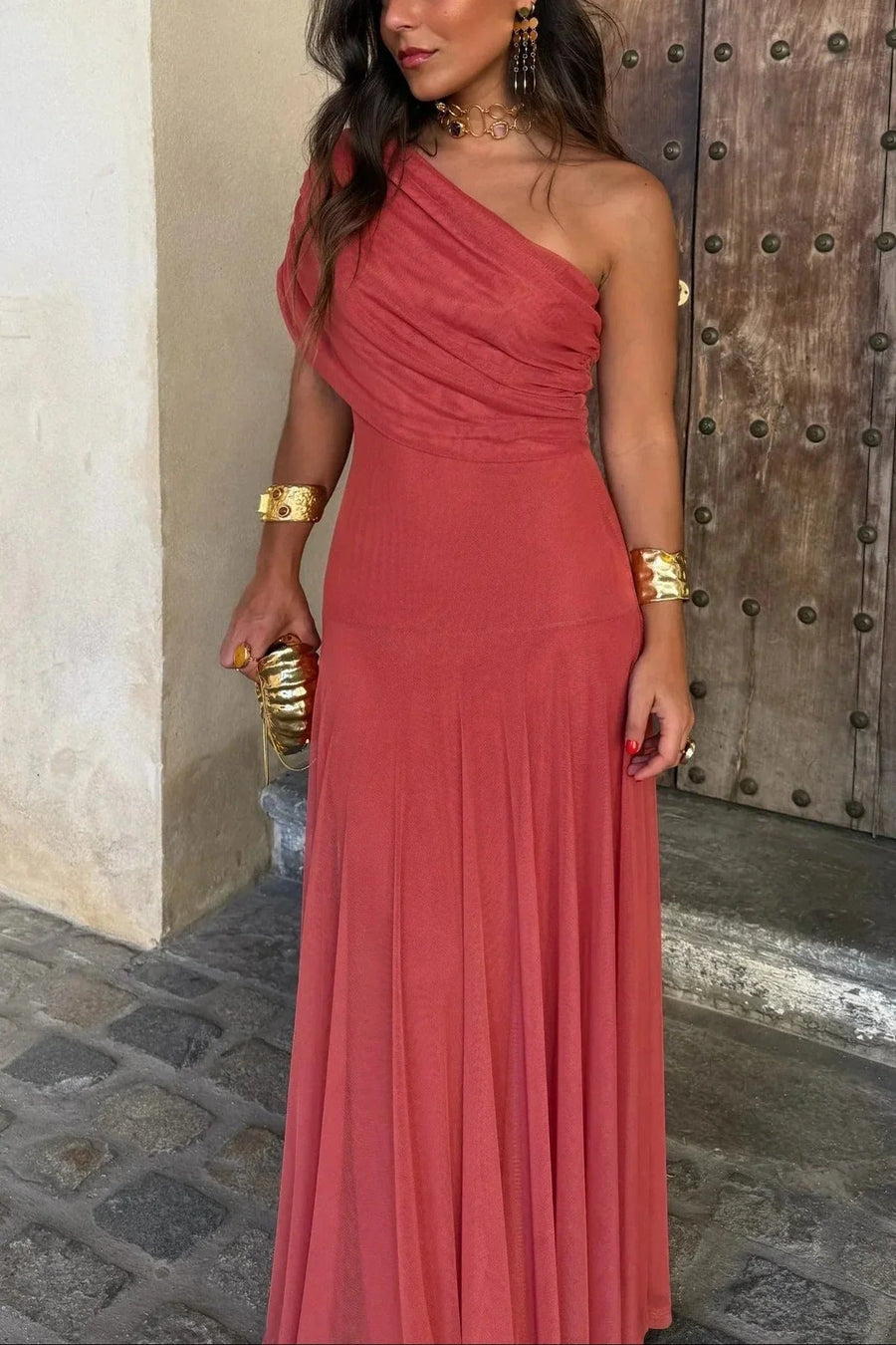 Plissiertes Sommerkleid mit einem Schulterträger für Damen